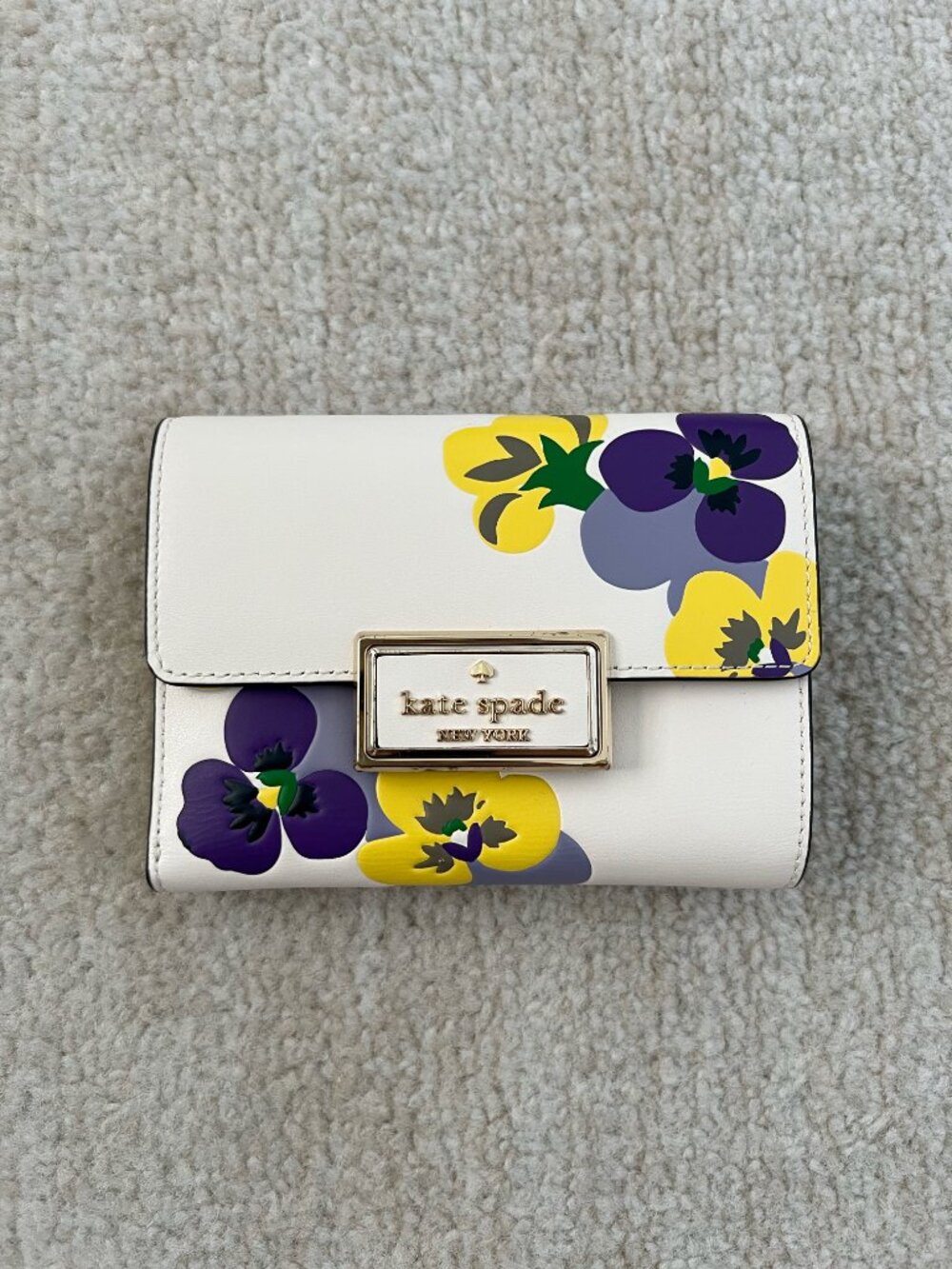 Kate Spade Reegan Pansy Toss Medium Flap Trifold Wallet Parchment Floral